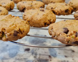 Foto del paso 5 de la receta: Galletas de pistachos y chocolate
