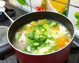 Foto langkah ke 5 dari resep Sop Ayam rumahan.