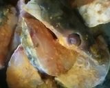 A picture of step 1 of Kosha Rahu Fish Curry.