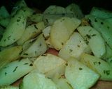Foto del paso 3 de la receta: Papas al horno muy sencillo y rico con ensalada