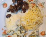 Foto del paso 2 de la receta: Portobellos y los tres quesos con jugo verde