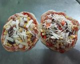 Hình bước làm 4 của món Làm Pizza tại nhà