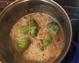 Foto del paso 3 de la receta Miso Soup con brócoli y huevo
