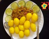 A picture of step 8 of Boiled potato with egg sauce.