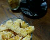 Foto langkah ke 7 dari resep Kastengel Keju.