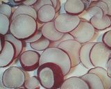 A picture of step 1 of Fried Radish Chips.