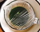 Hình bước làm 2 của món 🌱 Nước Cốt Lá Dứa Nguyên Chất Màu Đẹp & Không Bị Đắng