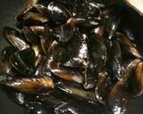 Mussel and tomato soup recipe step 2 photo