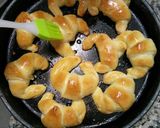 Foto del paso 13 de la receta: Medialunas caseras fáciles