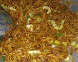 Foto langkah ke 4 dari resep Mie goreng kampung.