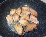รูปขั้นตอนการทำที่ 2 ของ ปีกไก่ซอสมะเขือเทศ