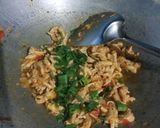 Foto langkah ke 2 dari resep 192.Cireng isi Ayam Pedas.