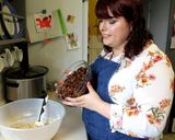 A picture of step 4 of Easy Last Minute Christmas Cake.