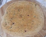 A picture of step 4 of Methi masala paratha.