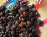 Foto del paso 1 de la receta: Porotos al azafrán en nido de papas 〈⁠(⁠•⁠ˇ⁠‿⁠ˇ⁠•⁠)⁠-⁠→*