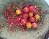 Foto langkah ke 2 dari resep Sambal cung kediro/tomat kecil.