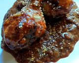 Foto del paso 11 de la receta: Muslos de pollo en salsa de cebolla con chocolate y frutos secos