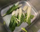 Une image de l'étape 1 de Gratin de blettes et courgette au porc et parmesan.