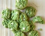 Foto langkah ke 3 dari resep Green tea white chocolate cookies.