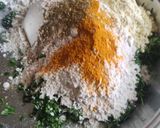 A picture of step 2 of Leafy vegetable puri.