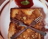 A picture of step 7 of Bread omellette...in different way.