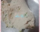 A picture of step 2 of Green Garlic Paratha.