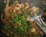 A picture of step 2 of Left over roti stir fry.
