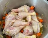 Foto del paso 3 de la receta Muslitos de pollo en salsa de zanahoria