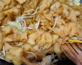 Foto langkah ke 3 dari resep Kwetiau Goreng Yamin.