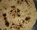 #GA4#Week17 #Chees........Cheese Chappati omlete sandwich रेसिपी चरण 4 फोटो