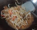 Foto langkah ke 6 dari resep Tumis Kecambah Bakso.