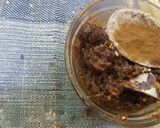 A picture of step 2 of Date,chocolate and honey slices.