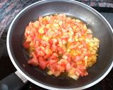 Foto del paso 2 de la receta: Guisantes con sofrito de tomate