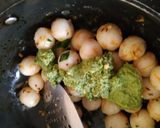 A picture of step 12 of Streamed rice balls.
