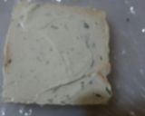 Une image de l'étape 2 de Sandwich pain de mie mayonnaise -thon et cornichon.
