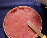 A picture of step 5 of Strawberry sheero.
