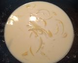 Foto langkah ke 2 dari resep Cream Soup and Garlic Bread.