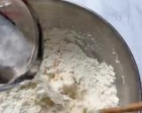 A picture of step 1 of Pan-Fried Bao Zi.