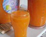 Foto del paso 4 de la receta: Jugo refrescante de zanahoria con jengibre y naranja