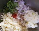 A picture of step 3 of Palak Paneer Paratha.