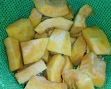Foto langkah ke 1 dari resep Biji salak labu kuning.