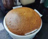 A picture of step 6 of Light and airy sponge cake.