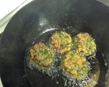 A picture of step 5 of Thankuni Pata Bora (Centella Leaves Fritters / Pakoras - Bengali Style).