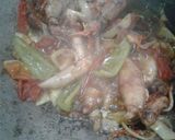 Foto langkah ke 4 dari resep Oseng Cumi Asin #pekanisnpirasi #bikinramadanberkesan #day13.