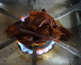 Foto del paso 6 de la receta: Guisado de nopalitos en chile cascabel