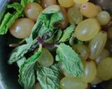 Grape mint juice recipe step 1 photo