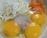 Foto langkah ke 2 dari resep Telur Dadar Sayuran.