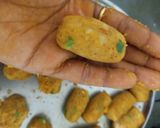 A picture of step 3 of Quick and easy Potato Peas Samosa Roll.
