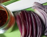 Foto del paso 1 de la receta: Pechugas de pollo con cebolla morada queso y pimentón ahumado