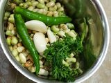 बरबटीच्या दाण्याची चटणी (Barbatichya Danyachi Chutney Recipe In Marathi)